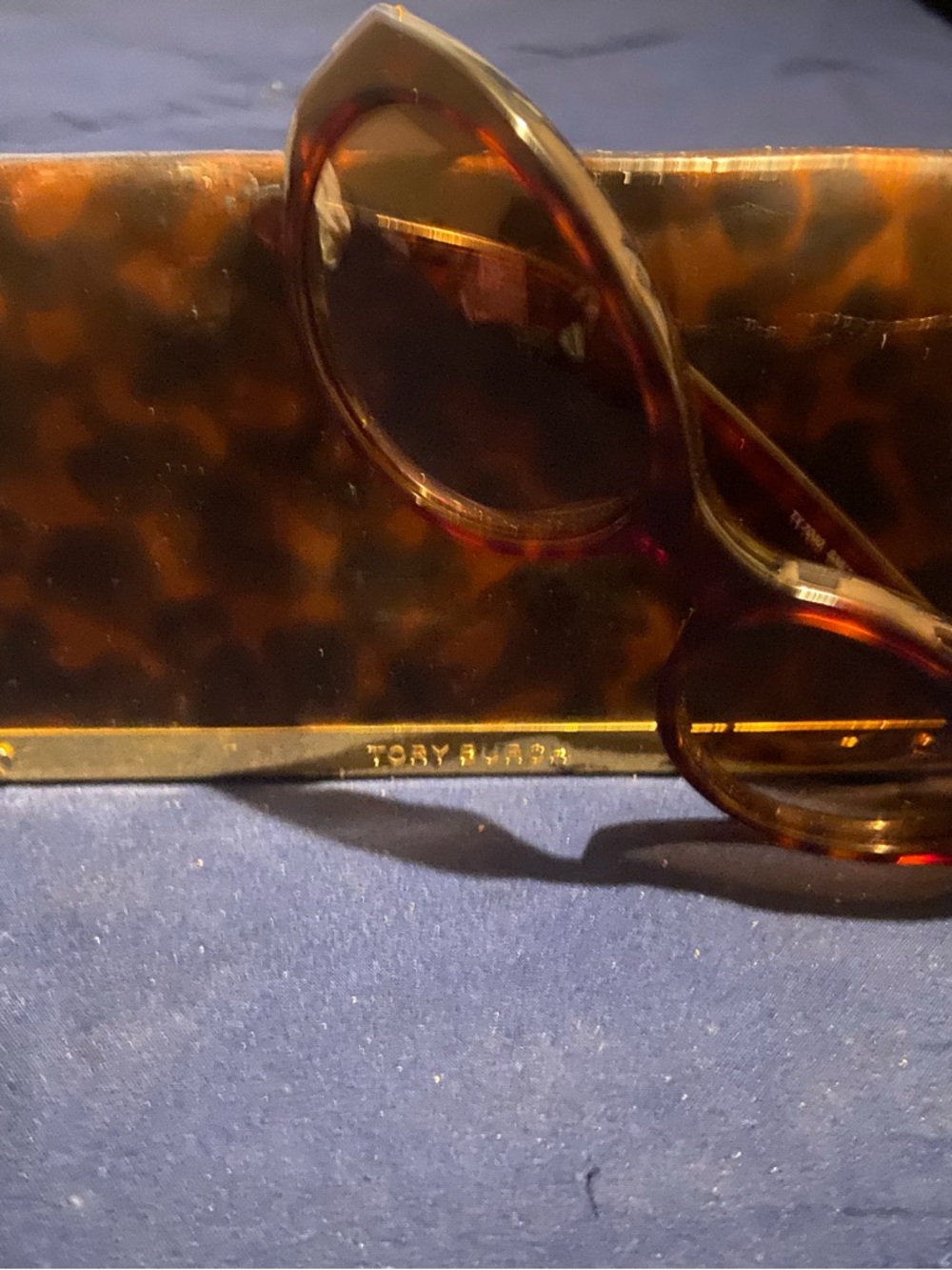 Tory Burch Tortoiseshell Cat-Eye Sunglasses - Brown Used glasses like new.